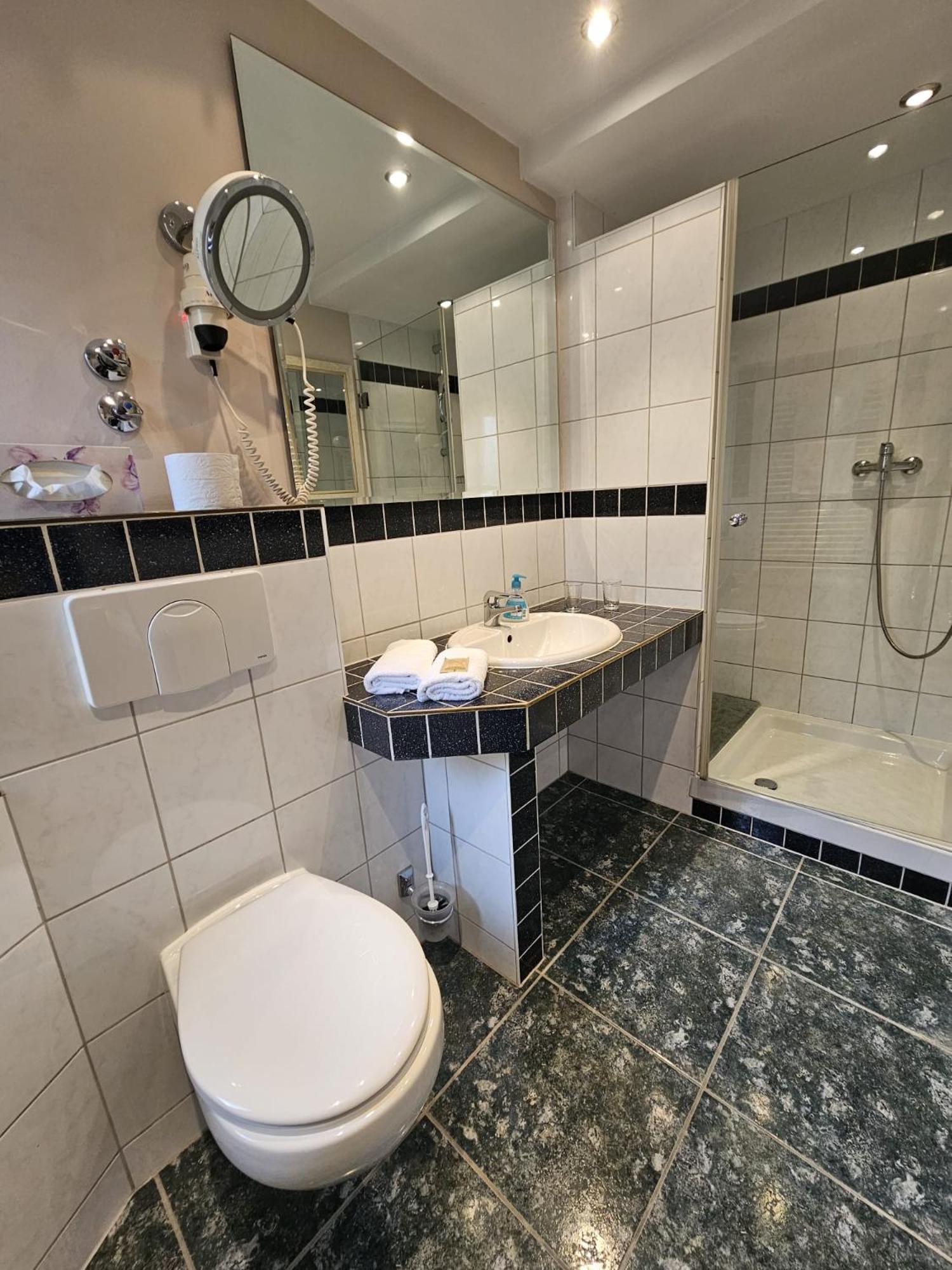 Malepartus Hotel Bad Schwalbach Bagian luar foto
